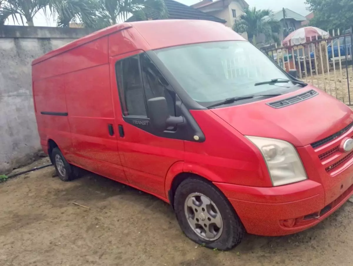 Ford Transit   - 2000