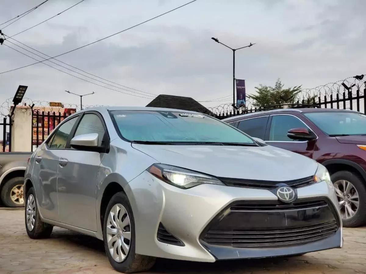 Toyota Corolla   - 2019