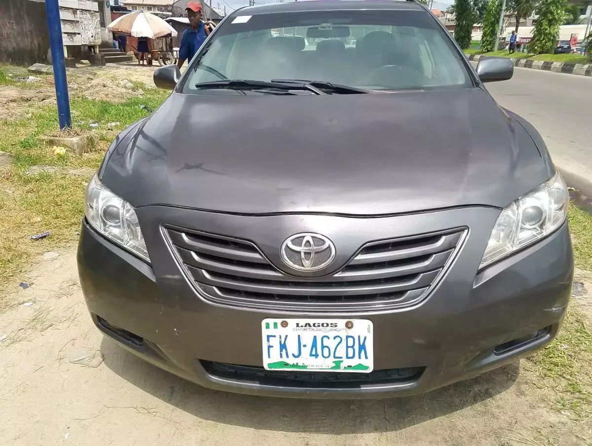 Toyota Camry   - 2007