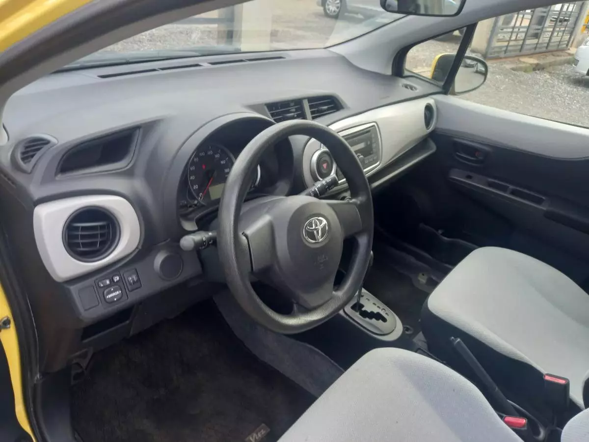 Toyota Belta - 2011