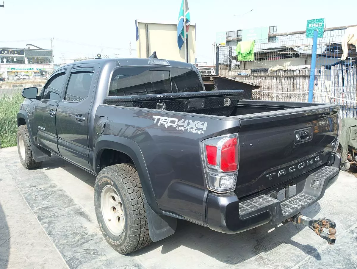 Toyota Tacoma   - 2024