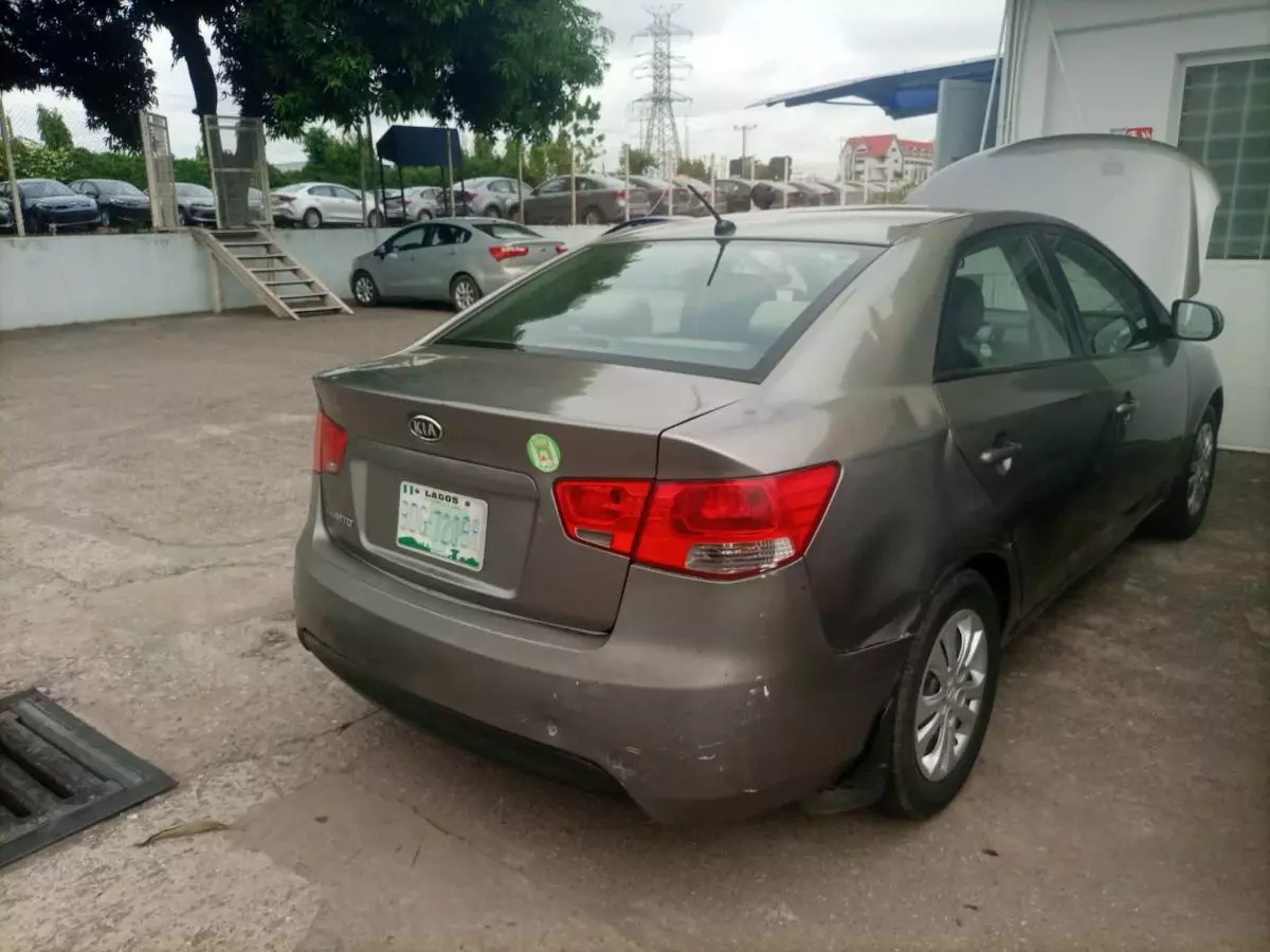 KIA Cerato   - 2011