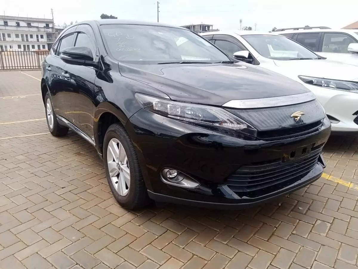 Toyota Harrier   - 2015