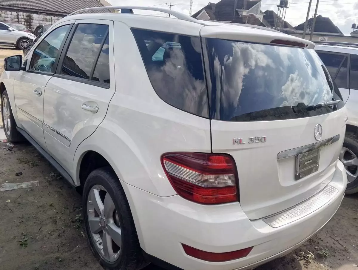 Mercedes-Benz ML 350   - 2009