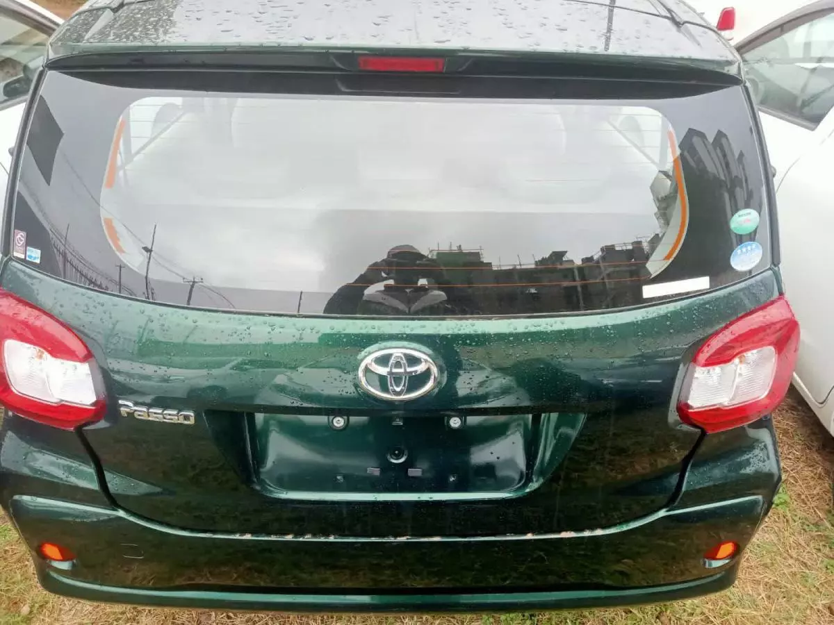Toyota Passo - 2016