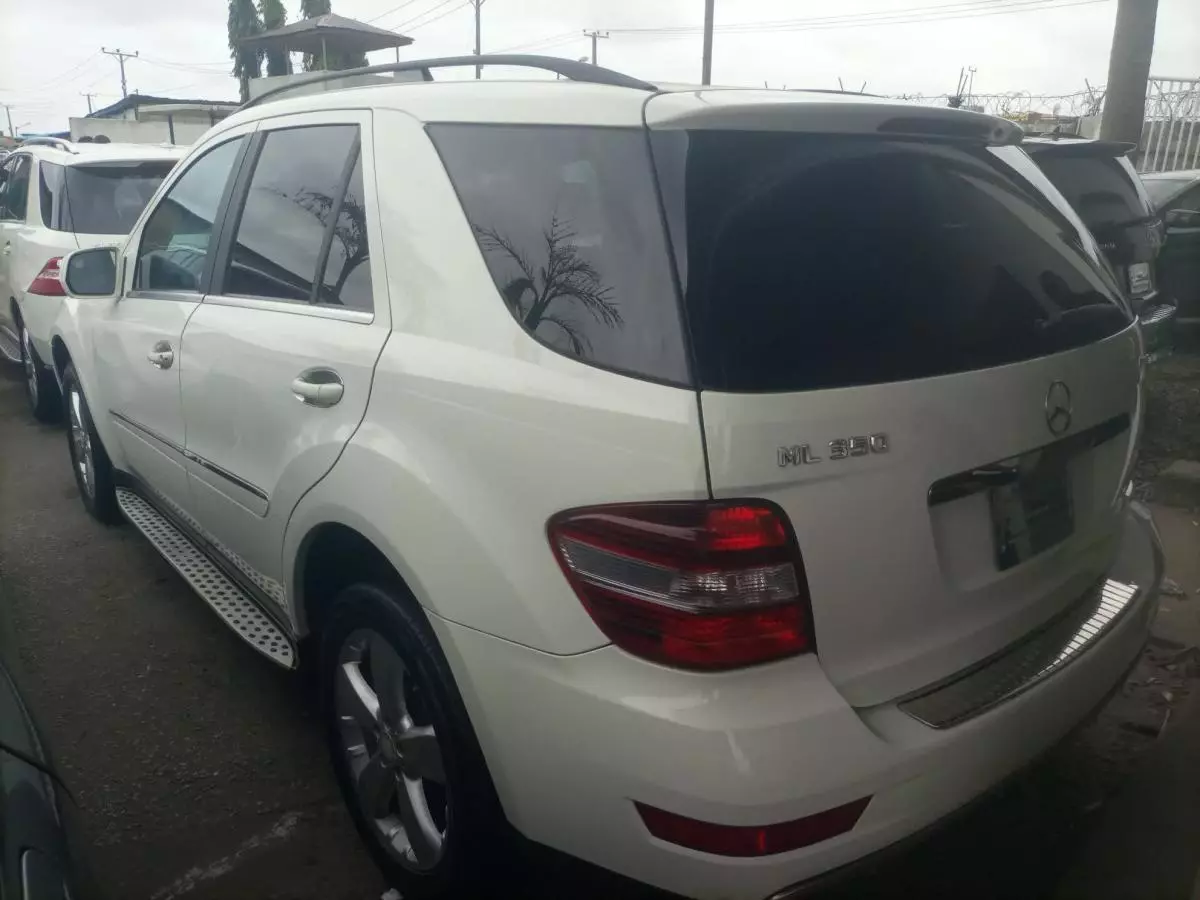 Mercedes-Benz ML 350   - 2010