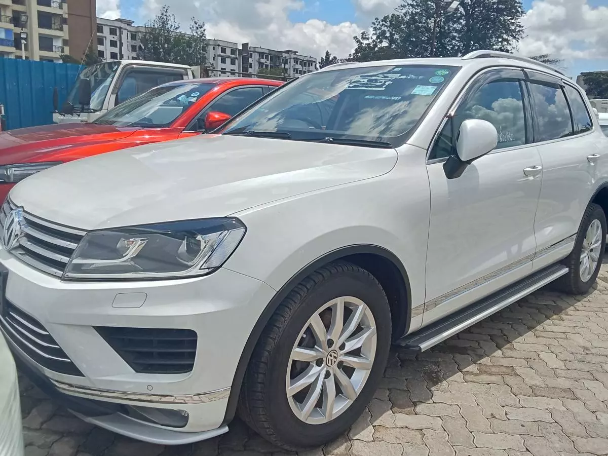 Volkswagen Touareg   - 2018