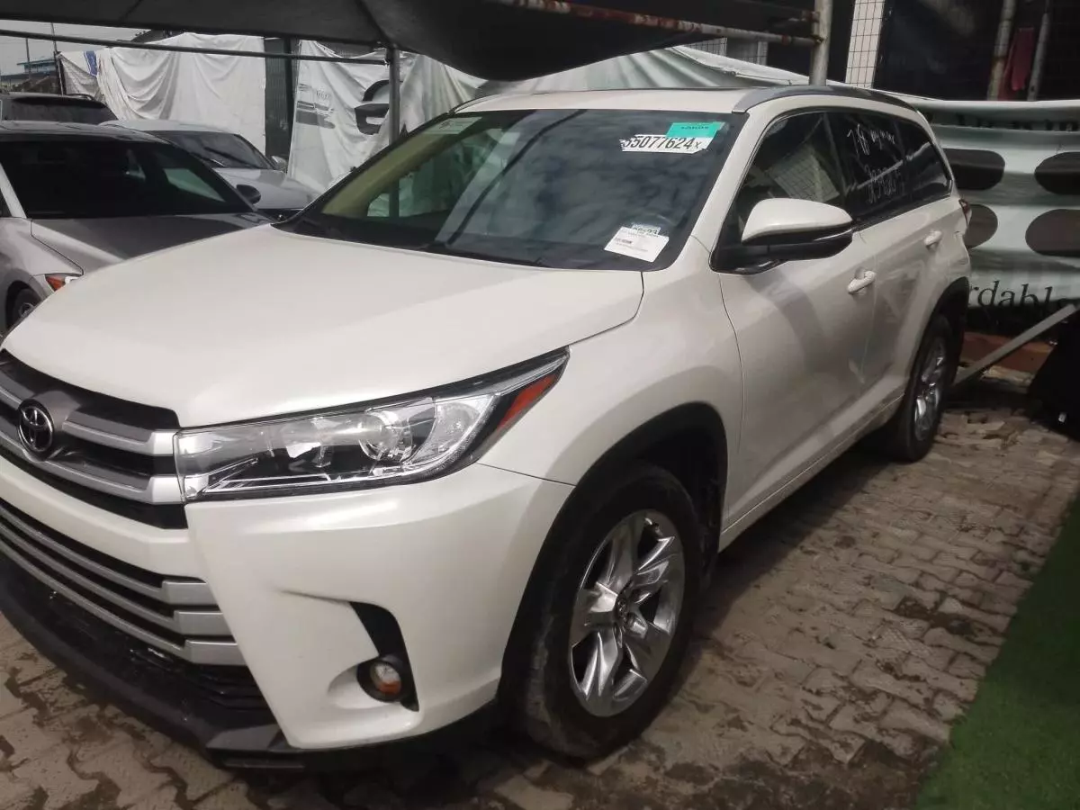 Toyota Highlander   - 2018