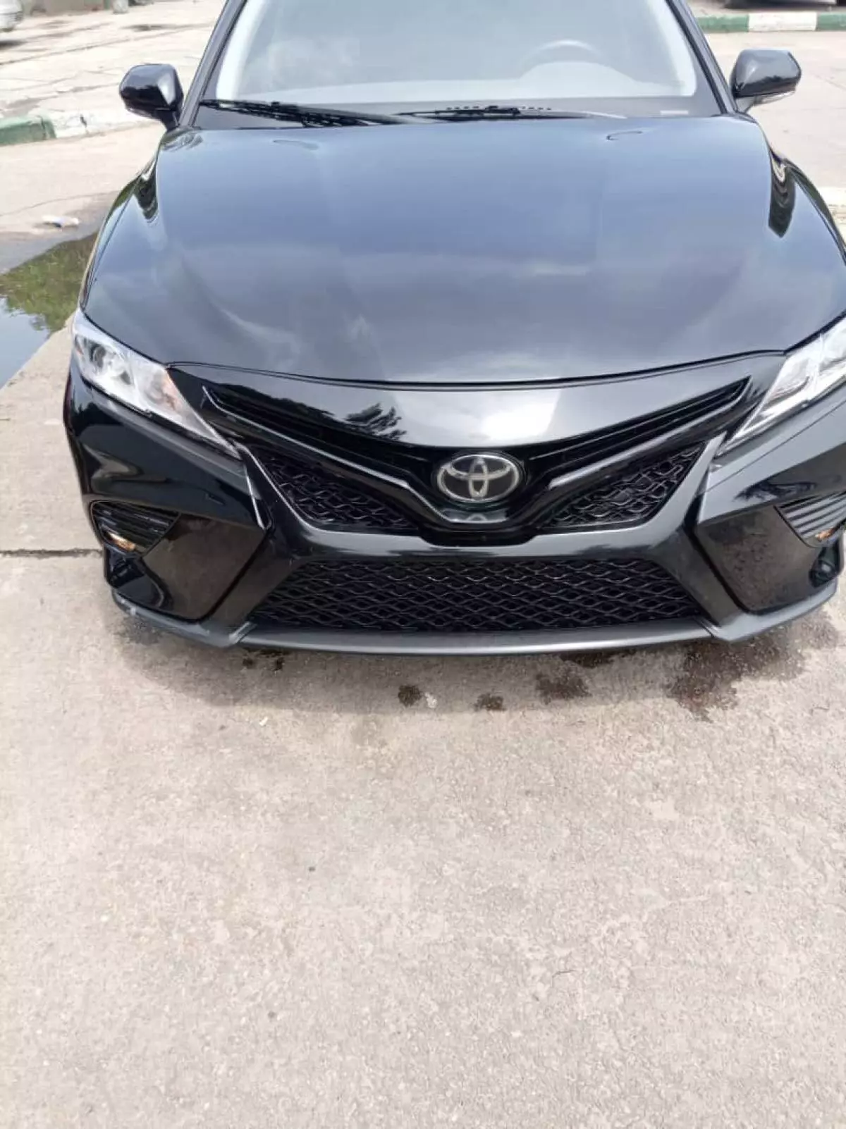 Toyota Camry   - 2018