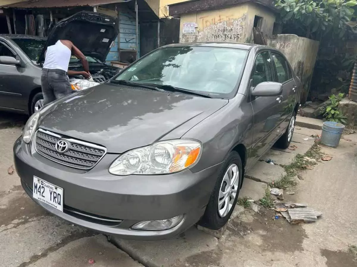 Toyota Corolla   - 2006