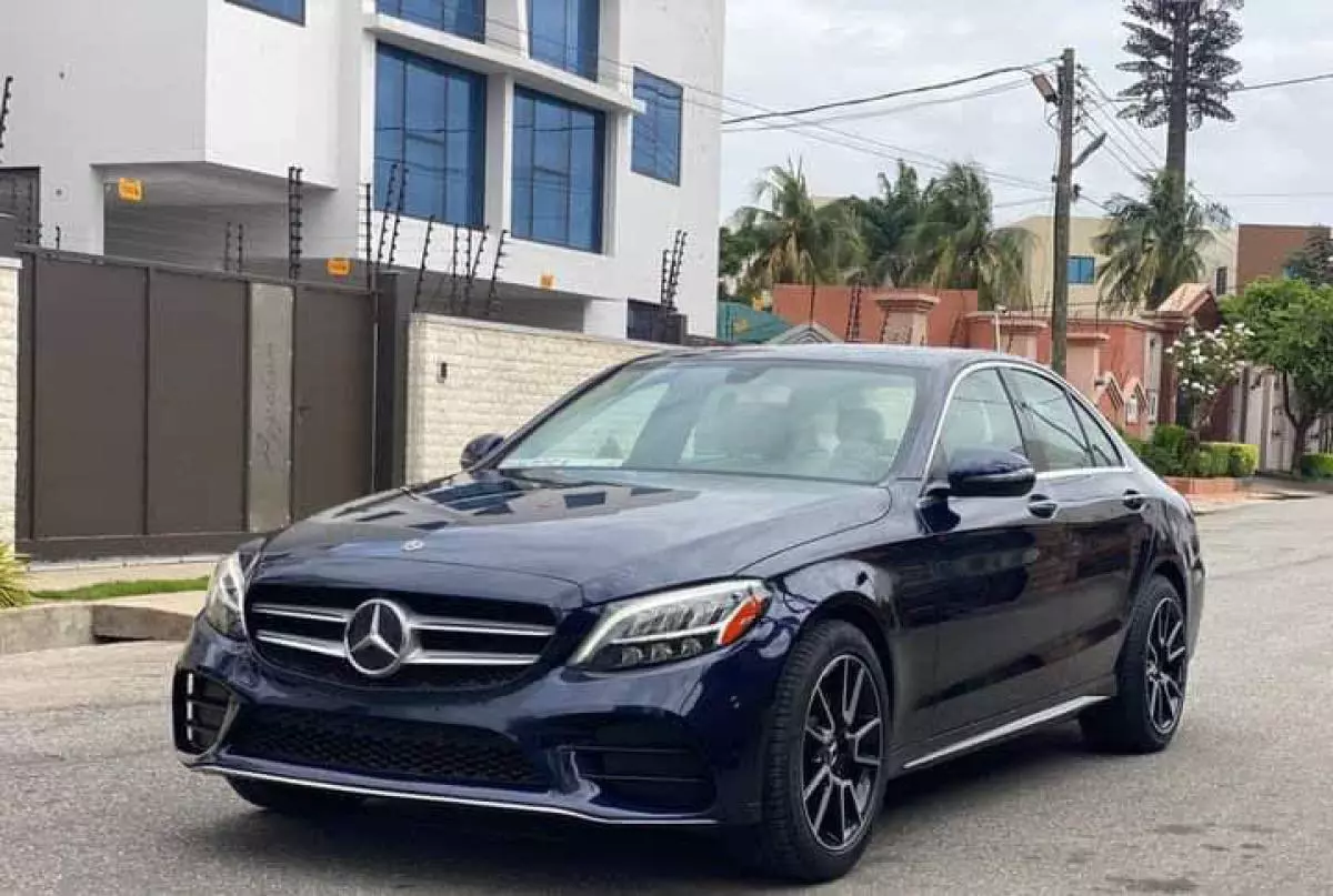 Mercedes-Benz C 300   - 2019