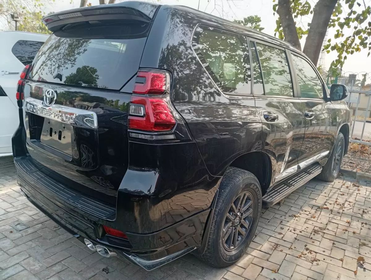 Toyota Landcruiser Prado   - 2020