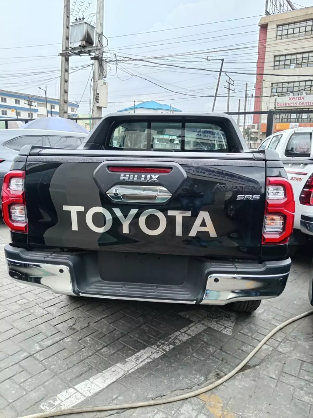 Toyota Hilux   - 2024