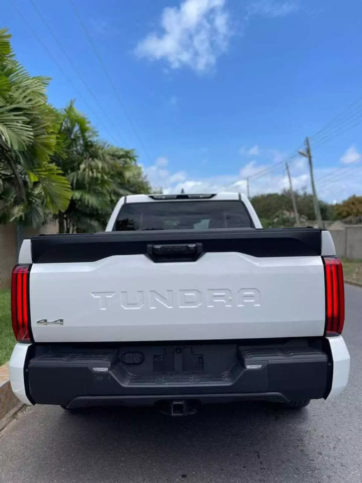 Toyota Tundra   - 2023