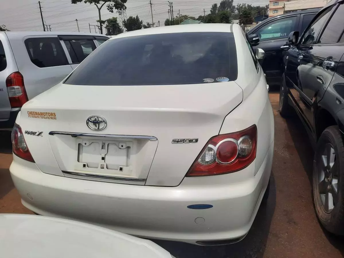 Toyota Mark X   - 2008