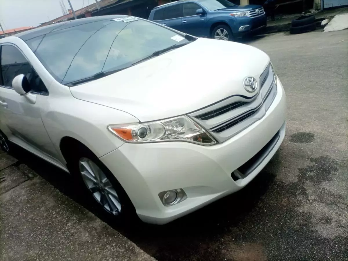 Toyota Venza - 2010
