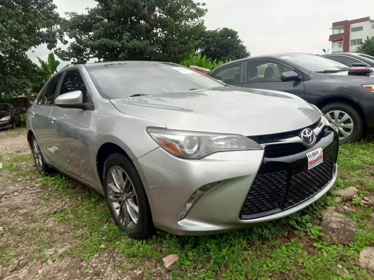 Toyota Camry   - 2015