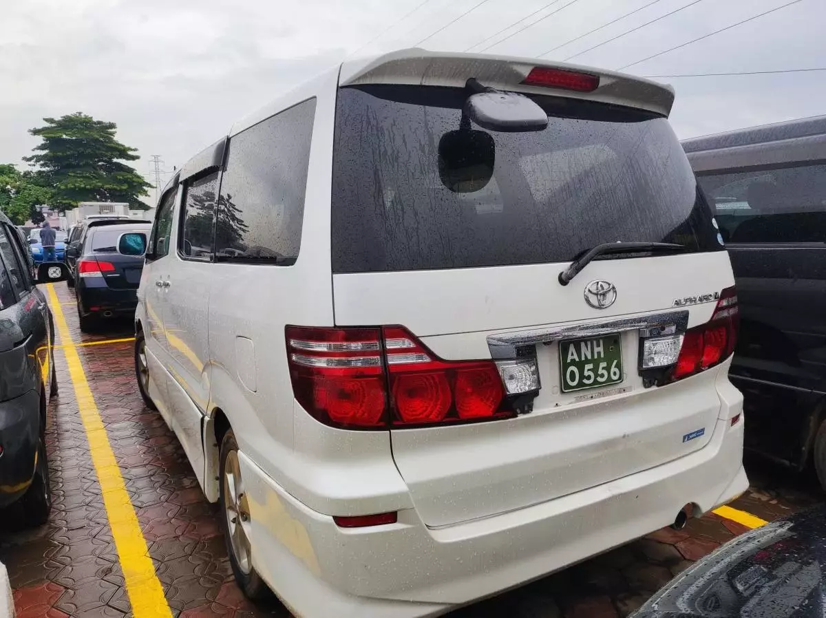 Toyota Alphard - 2009
