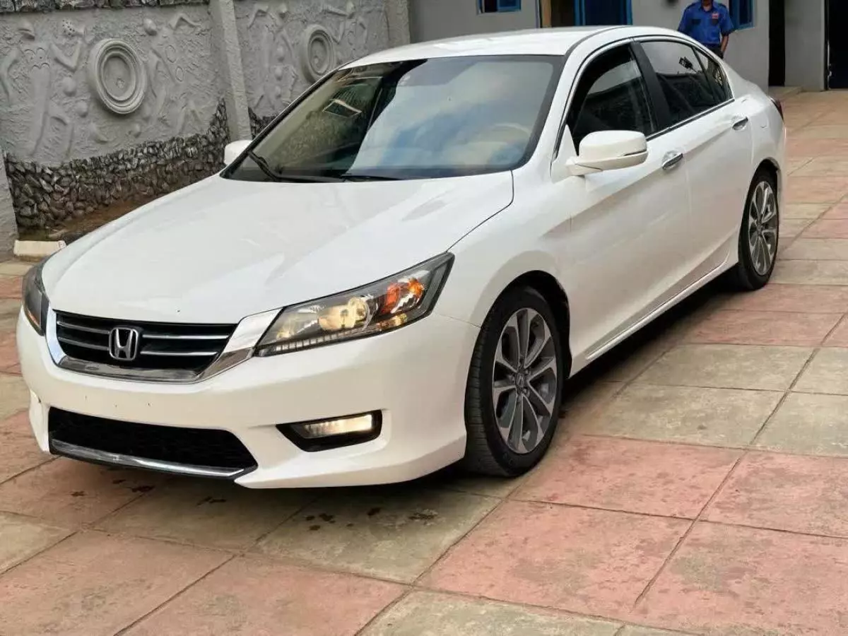 Honda Accord   - 2014