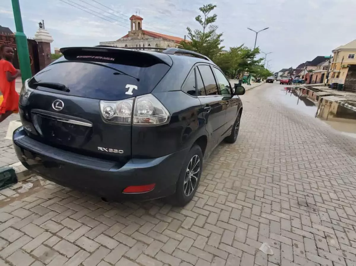 Lexus RX 330   - 2005