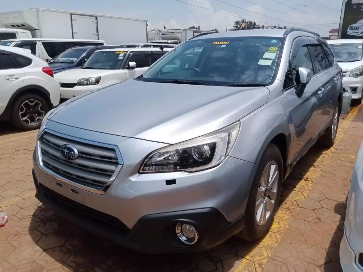 Subaru Outback   - 2015