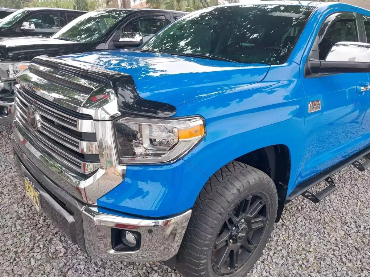 Toyota Tundra - 2021