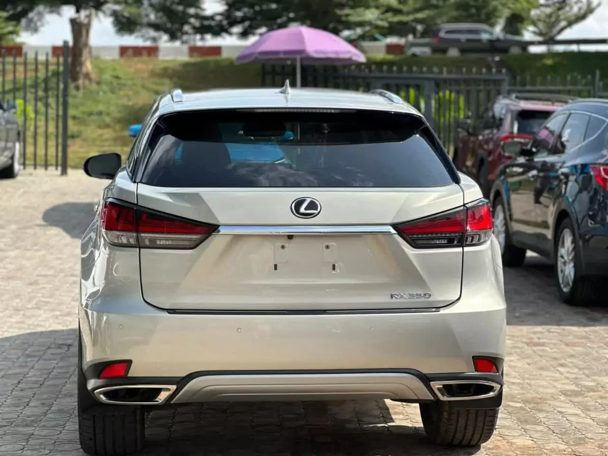 Lexus RX 350   - 2021