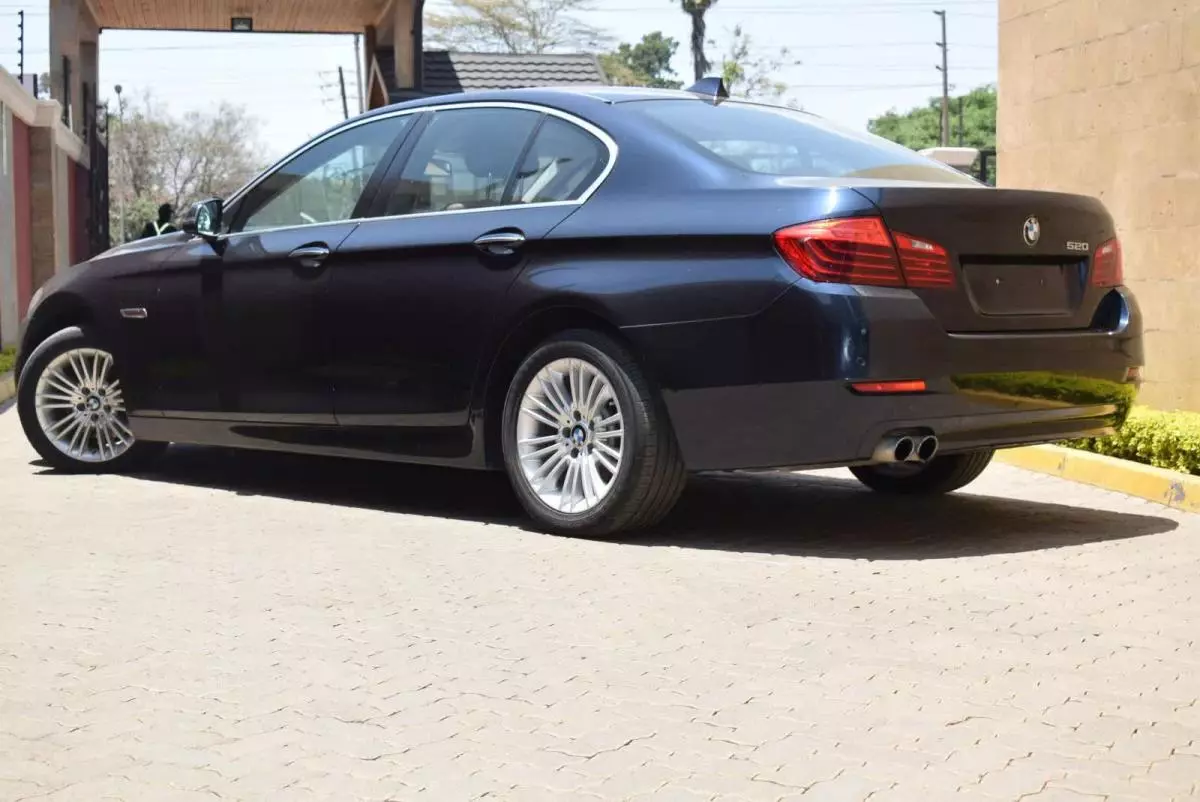 BMW 520i - 2015