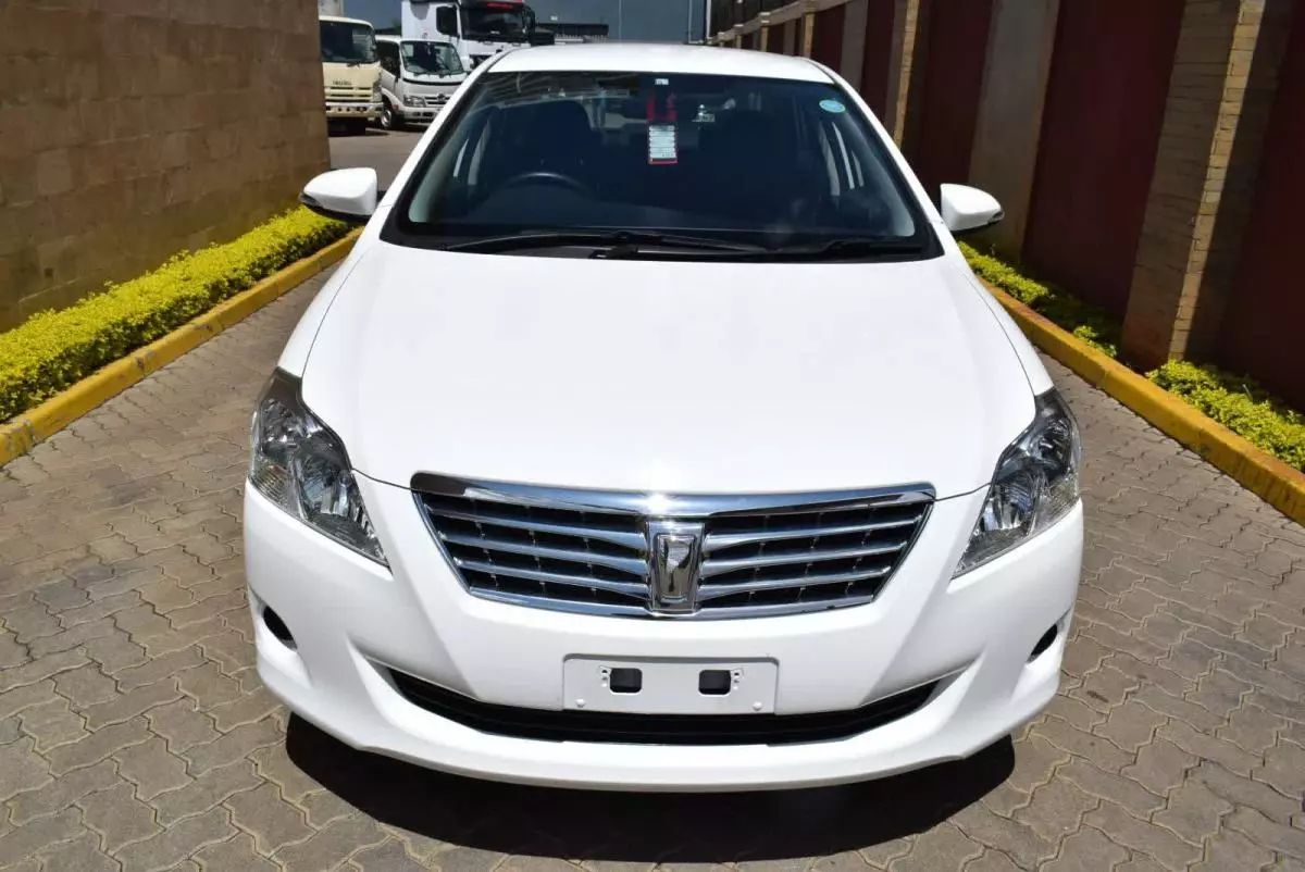 Toyota Premio  - 2015