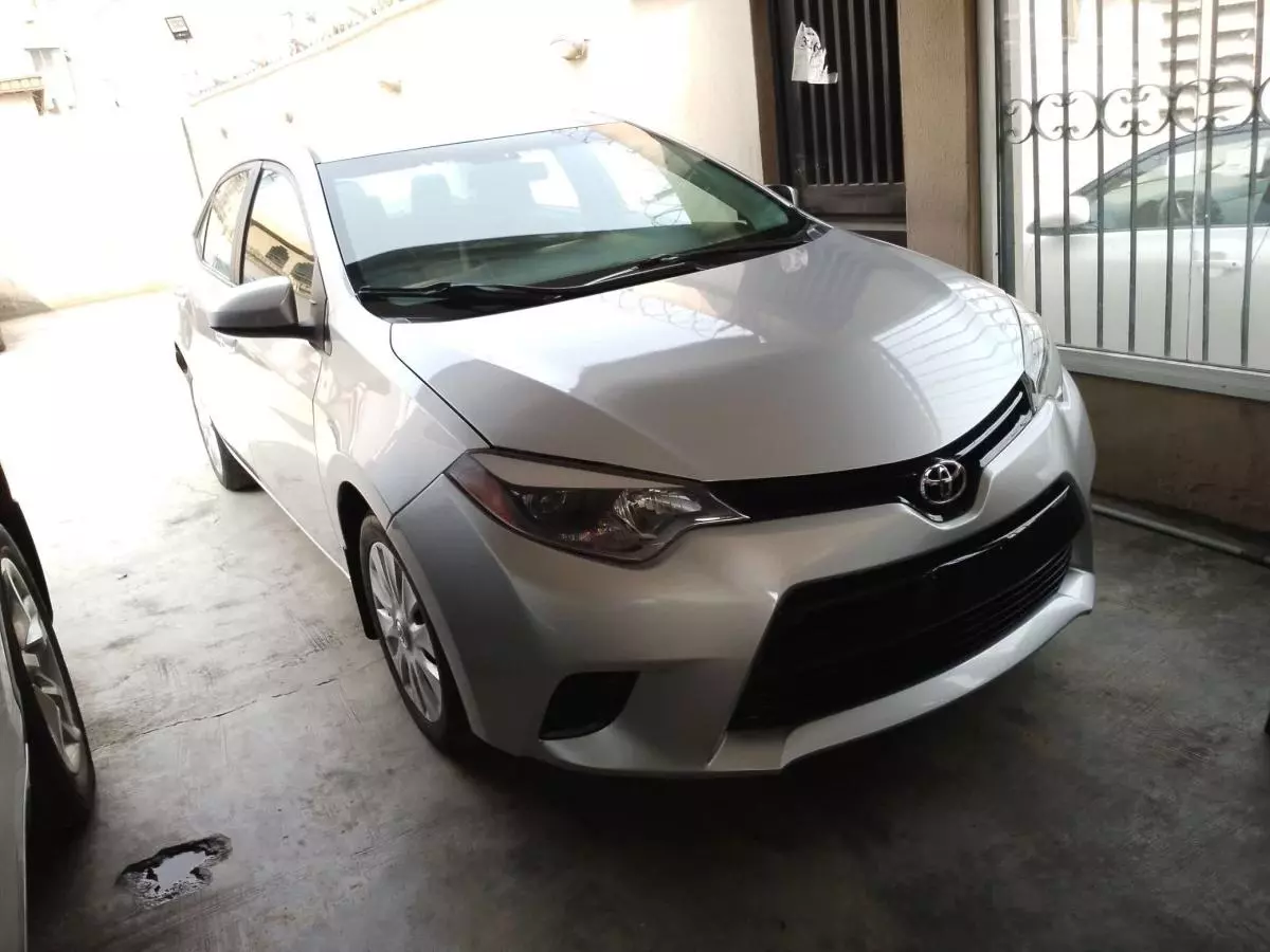 Toyota Corolla   - 2015