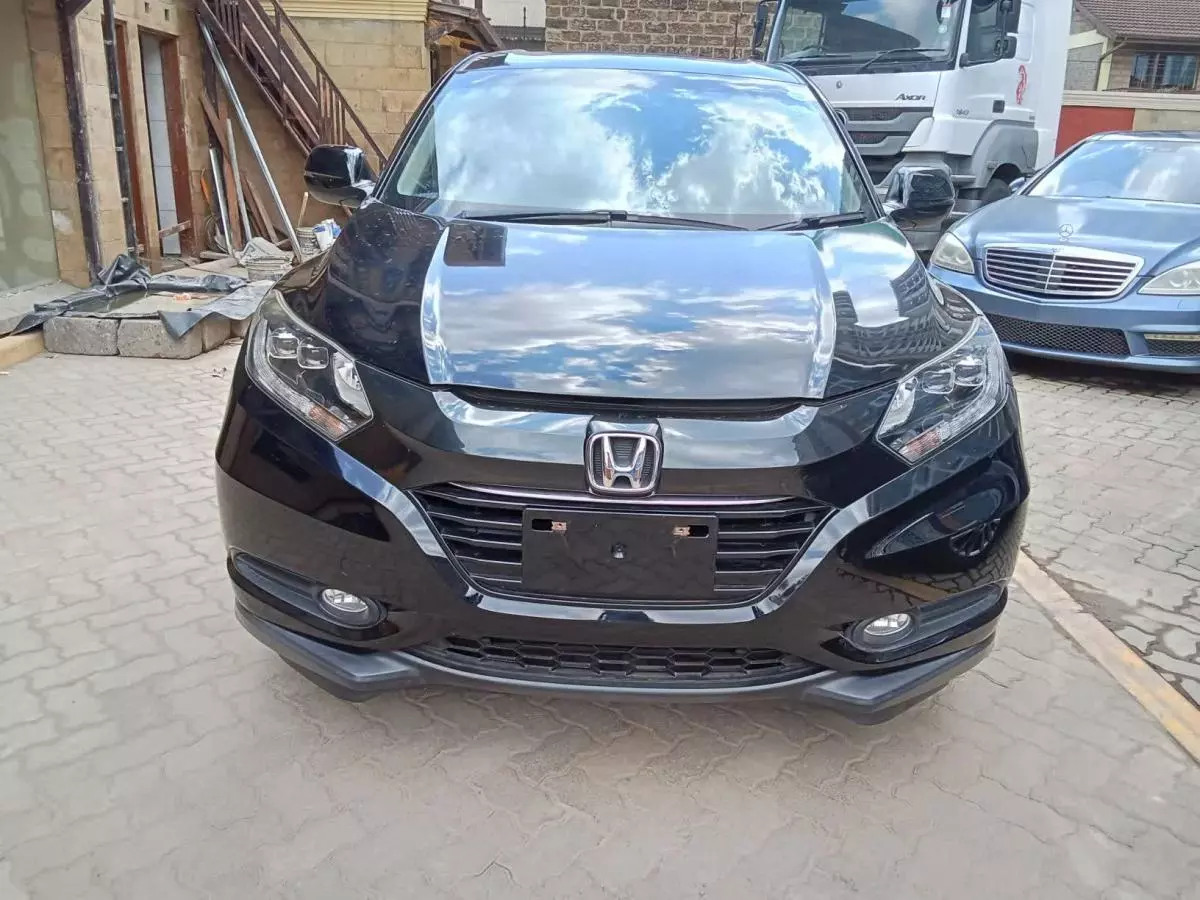 Honda Vezel    - 2017