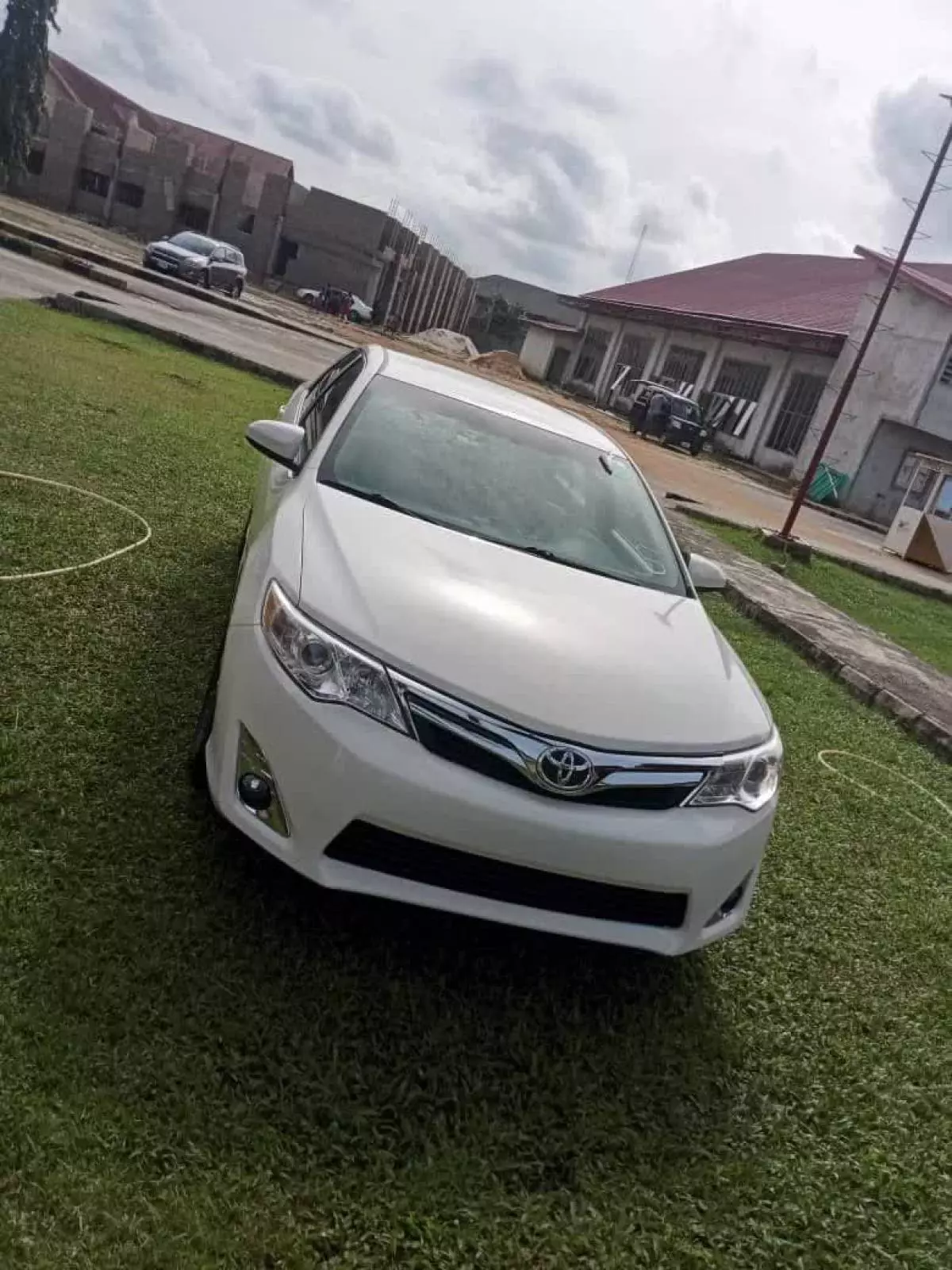 Toyota Camry   - 2012