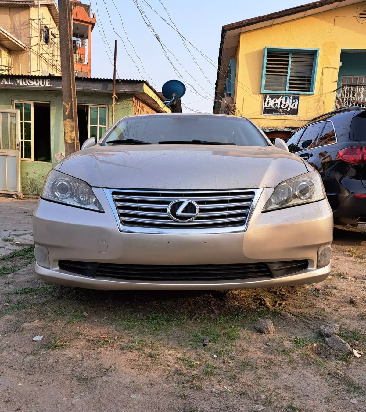 Lexus ES 350   - 2011