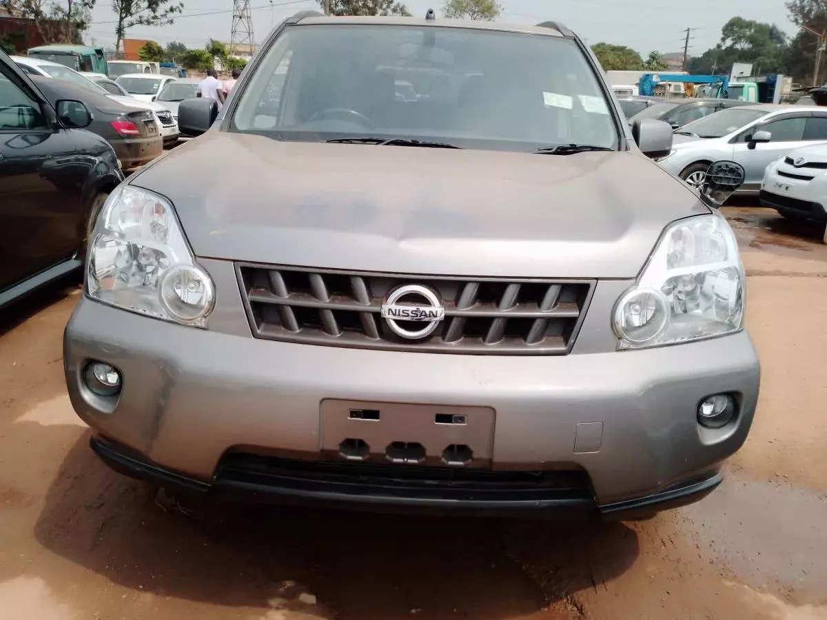 Nissan X- trail   - 2010