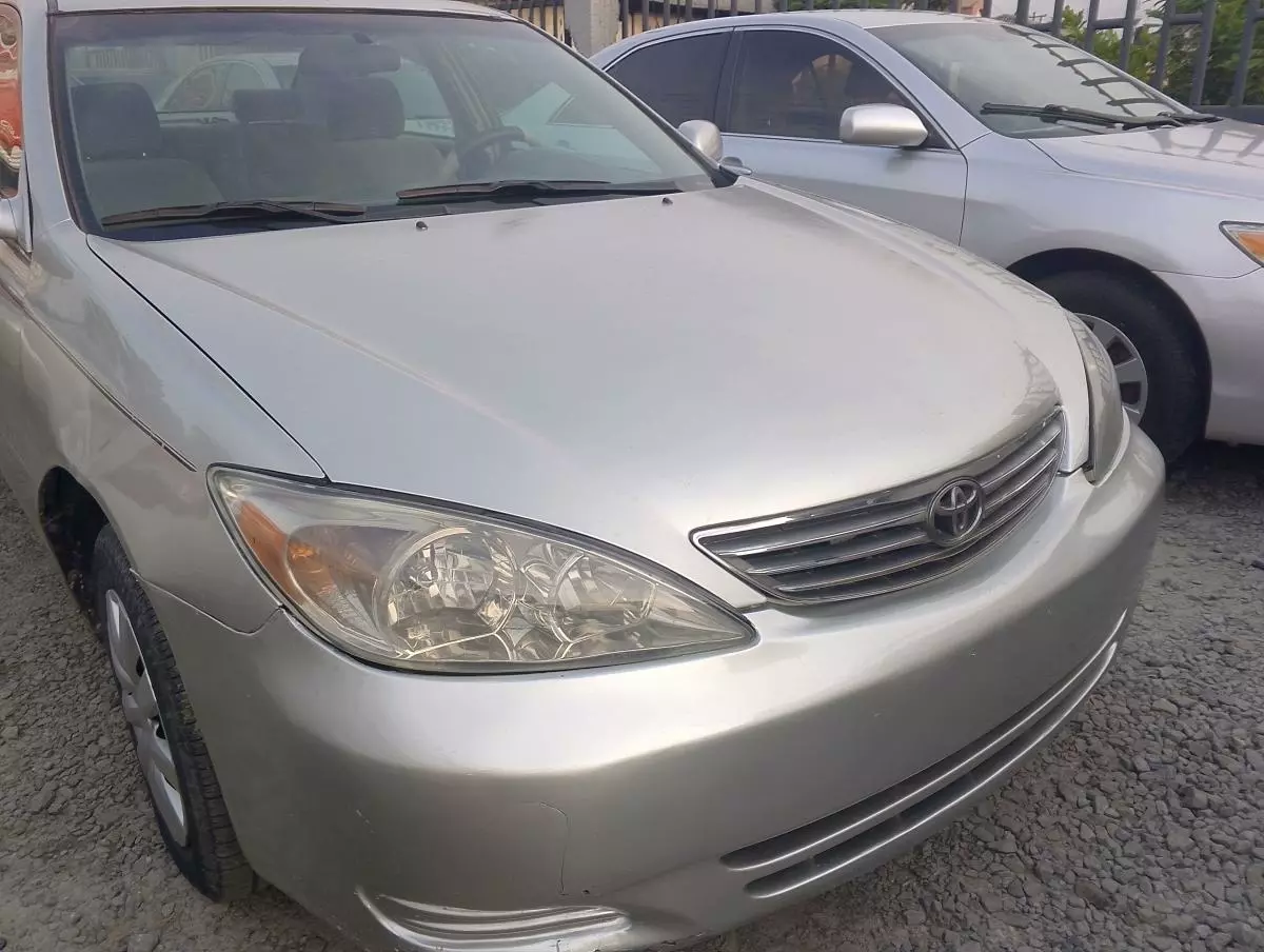 Toyota Camry   - 2003