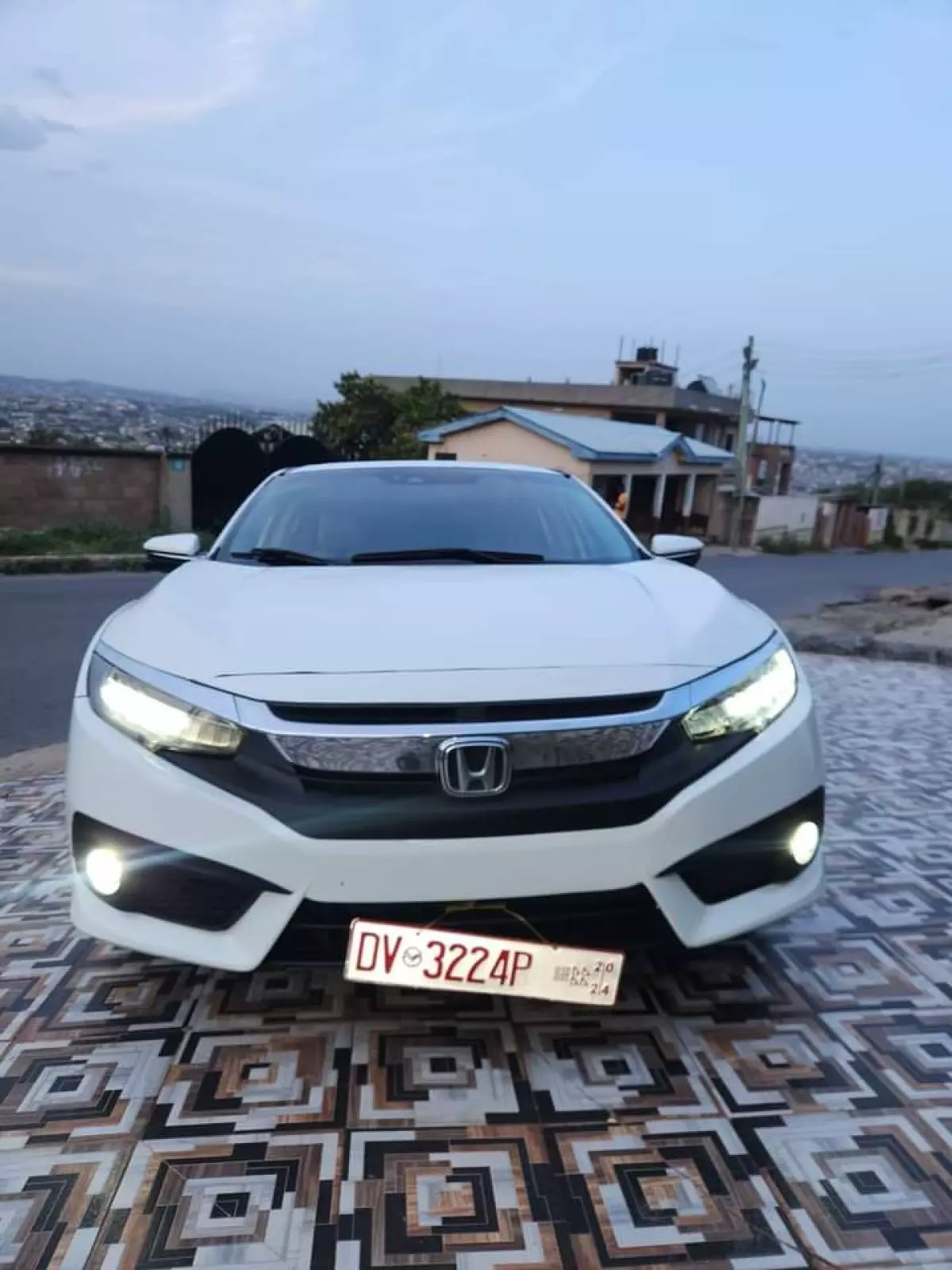 Honda Civic   - 2018