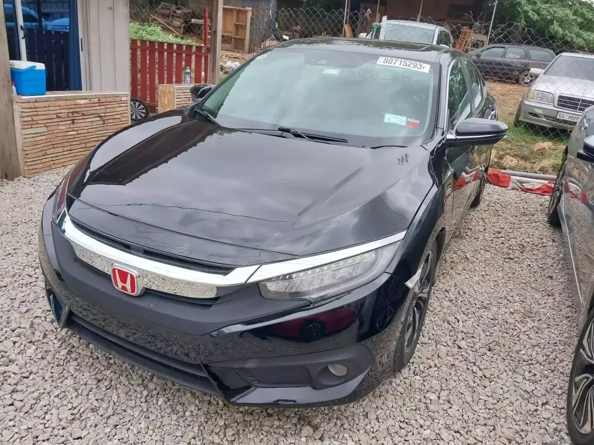 Honda Civic   - 2016