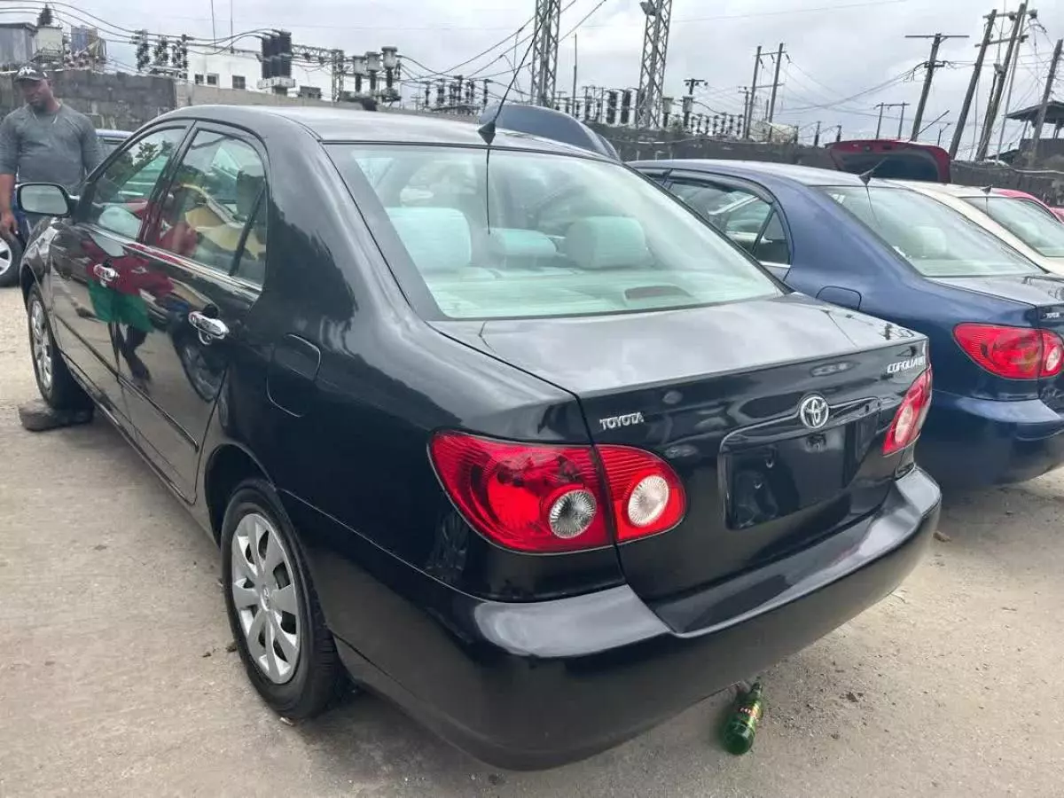 Toyota Corolla   - 2008