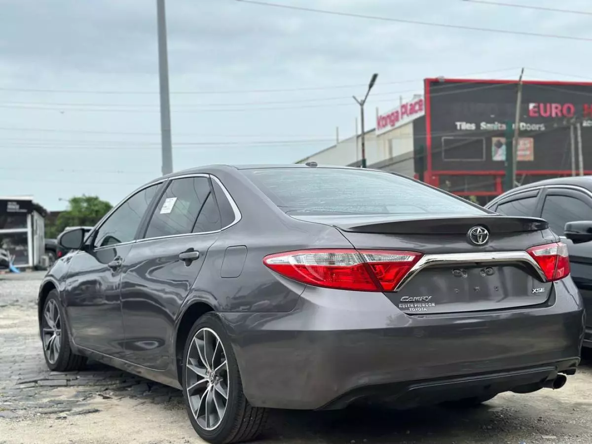 Toyota Camry   - 2015