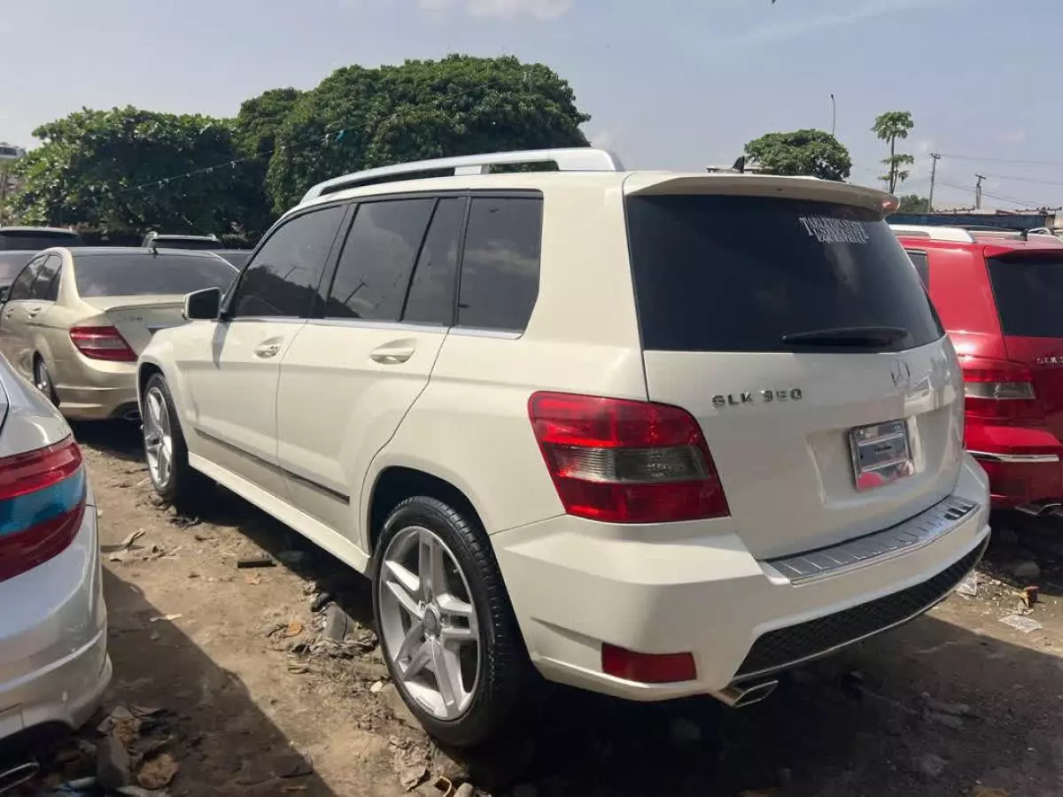 Mercedes-Benz GLK 350   - 2011