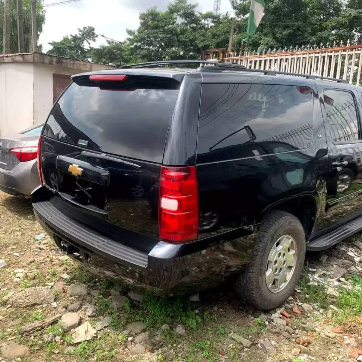 Chevrolet Suburban   - 2014