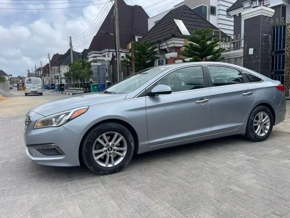 Hyundai SONATA 2,0L BVA GL   - 2016