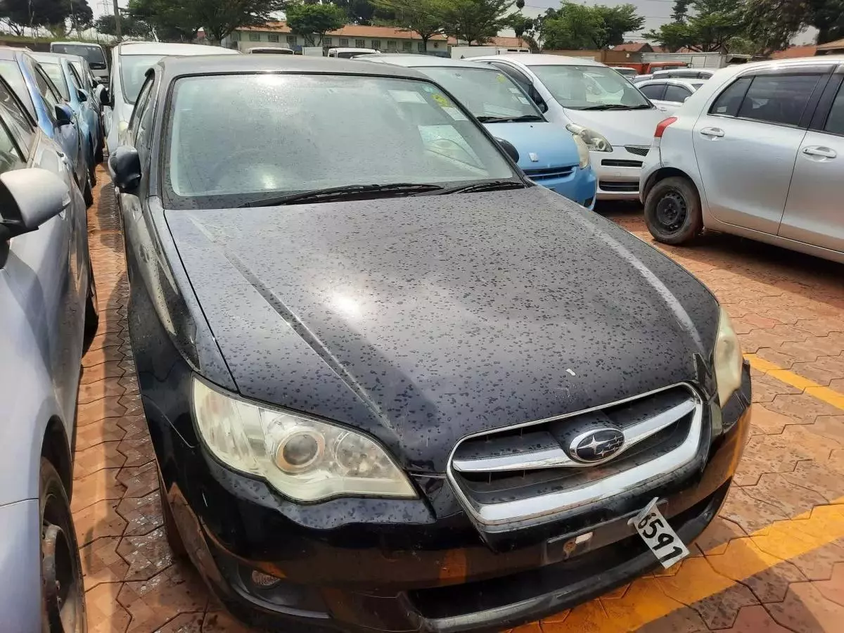 Subaru Legacy   - 2007