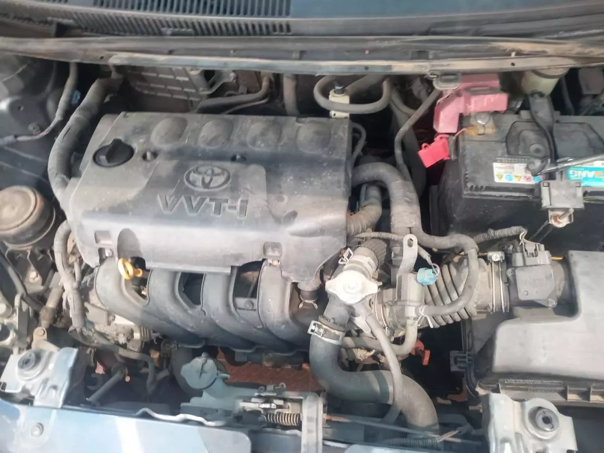 Toyota Yaris - 2012