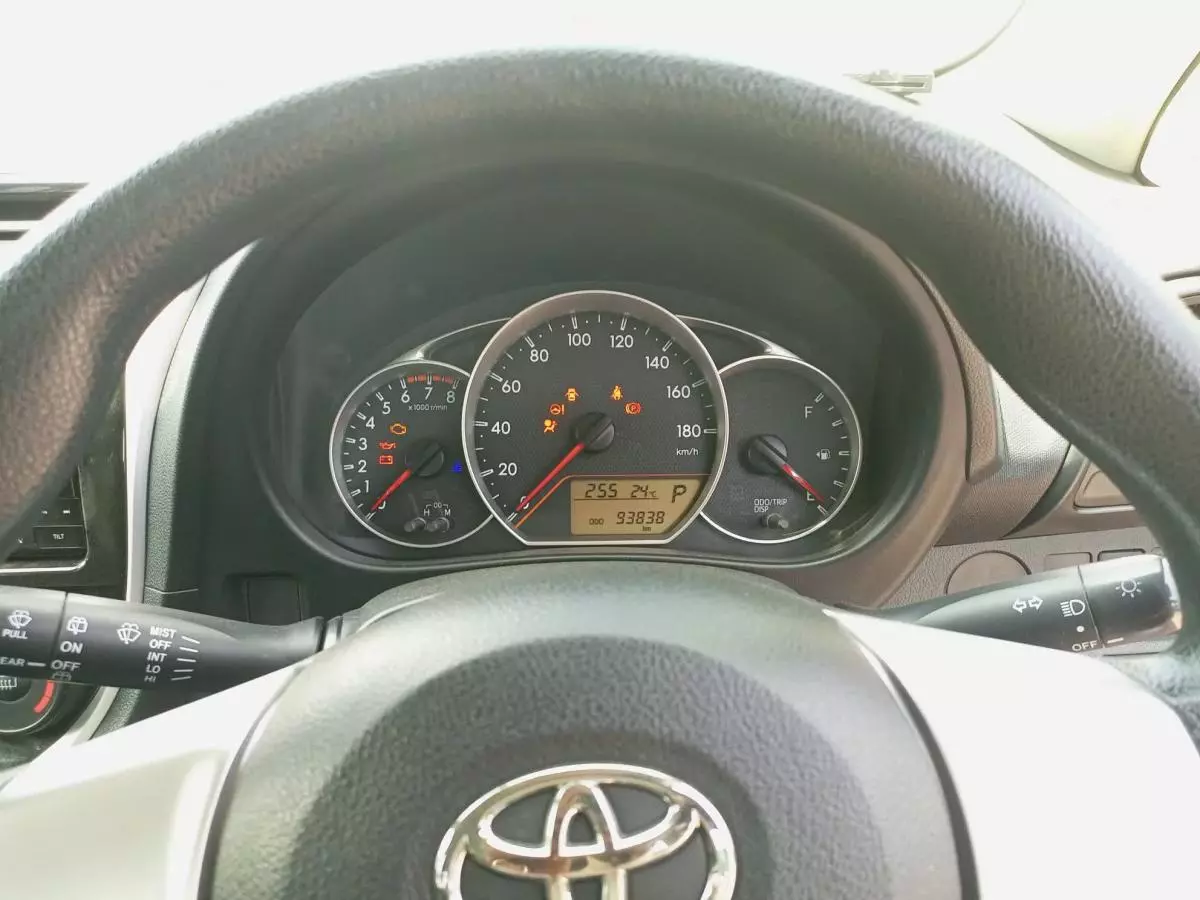 Toyota Ractis - 2015