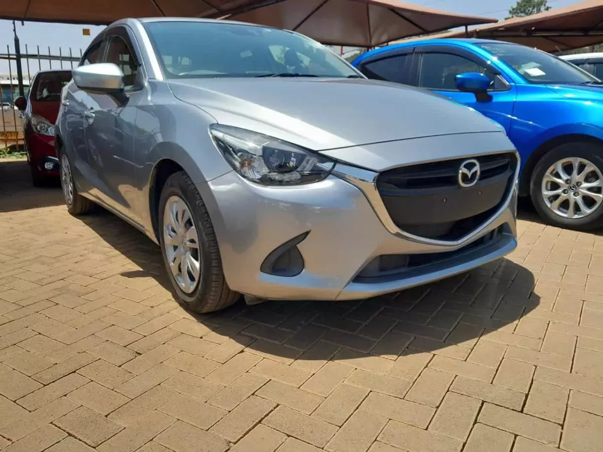 Mazda Demio - 2015