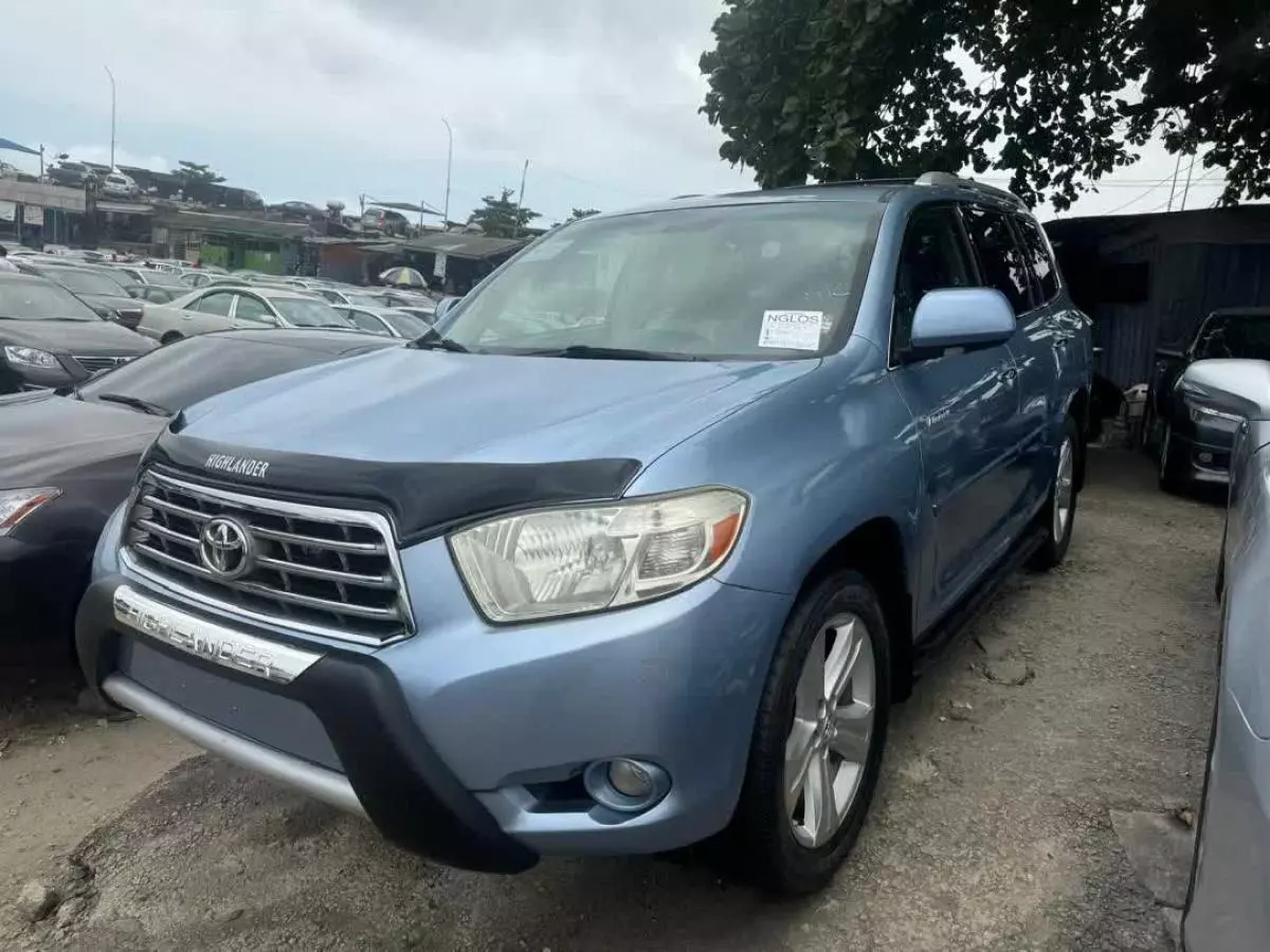 Toyota Highlander   - 2009