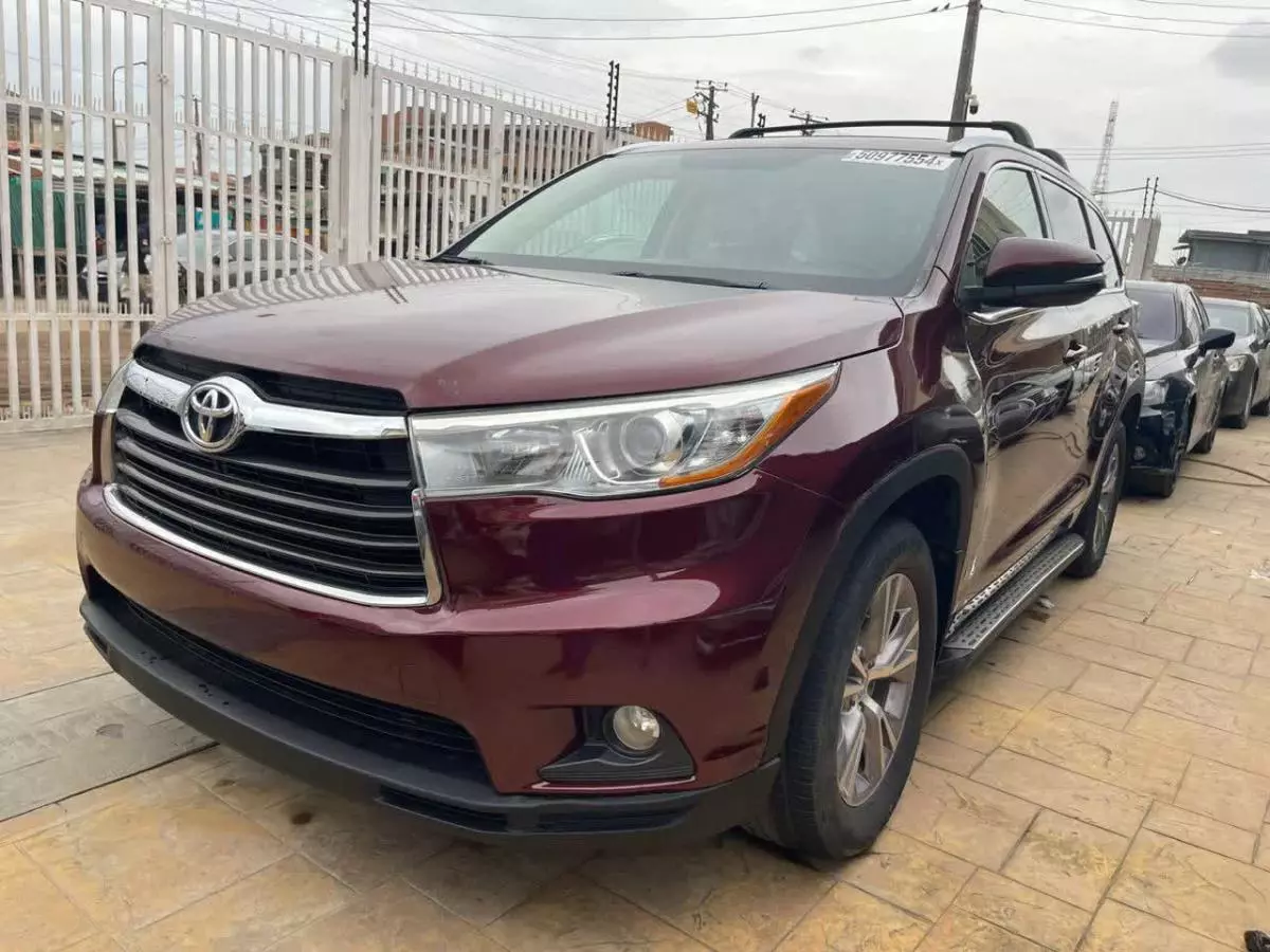 Toyota Highlander   - 2015