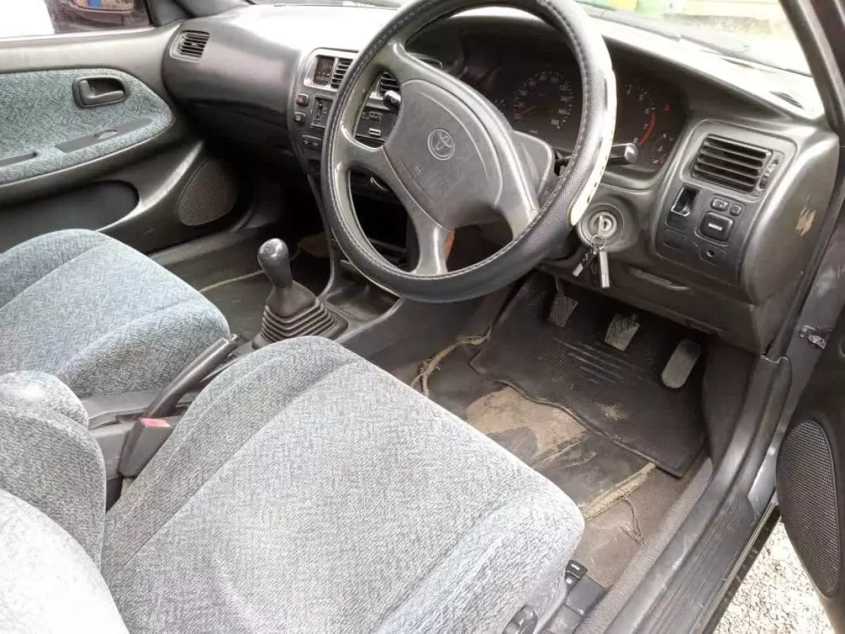 Toyota Corolla - 1995