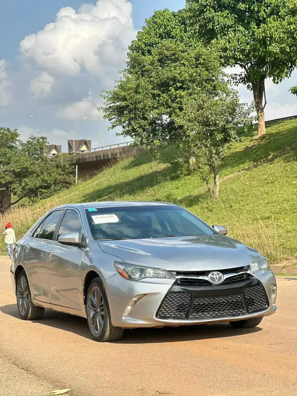 Toyota Camry   - 2015